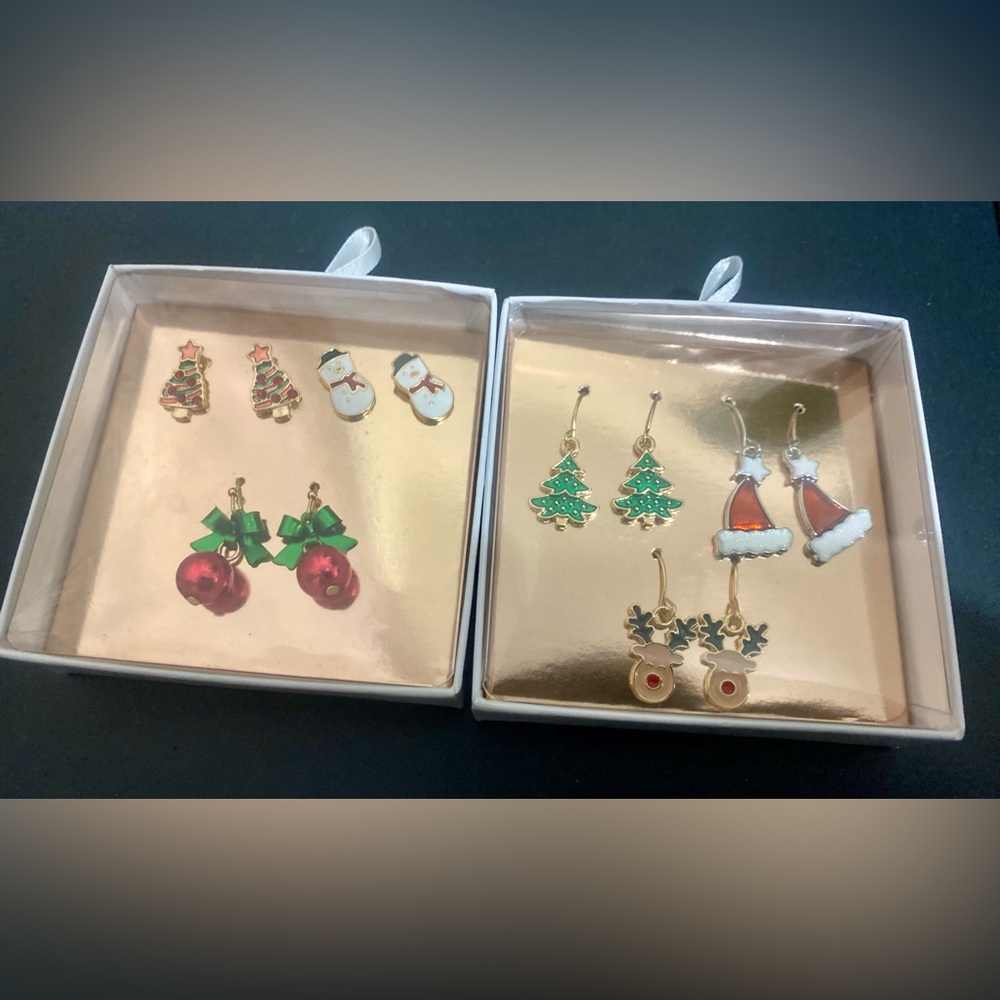 Festive Holiday Earring Set